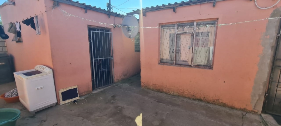 10 Bedroom Property for Sale in Zwide Eastern Cape